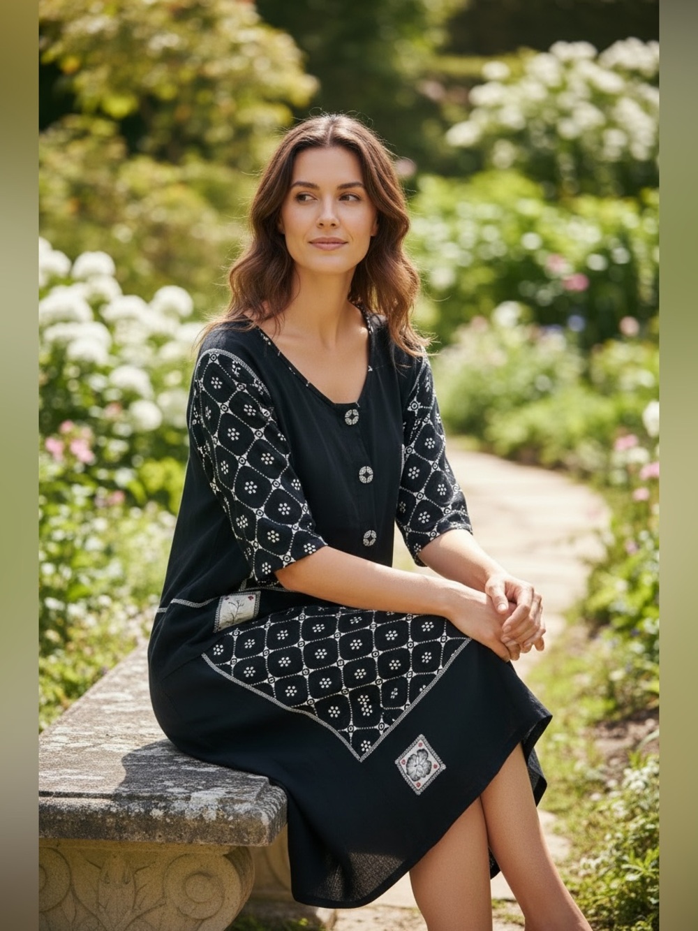 Draper's & Damon's  Black and White Geometric Print Blouse and Skirt Set